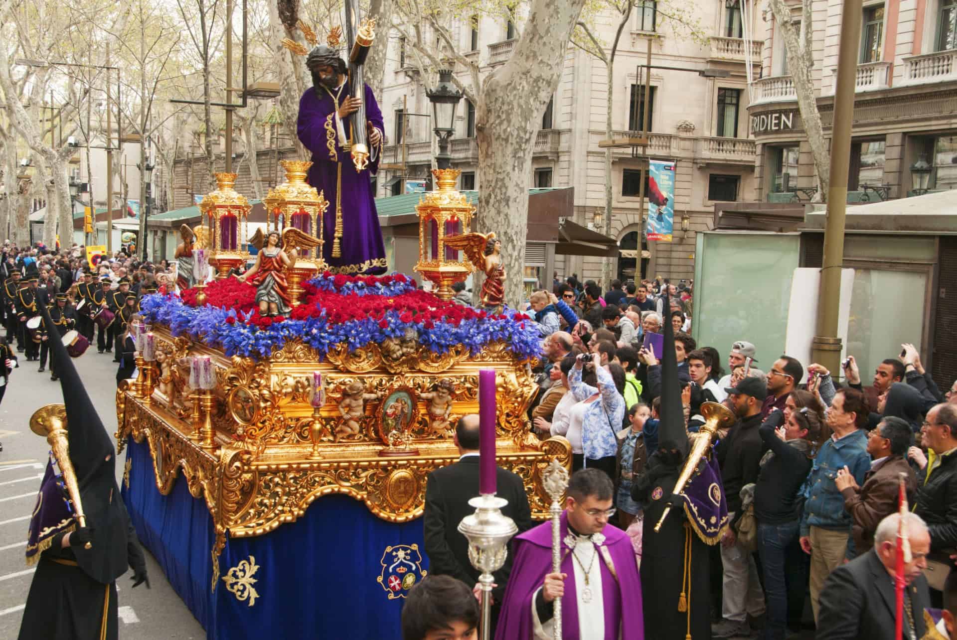 procession paques barcelone