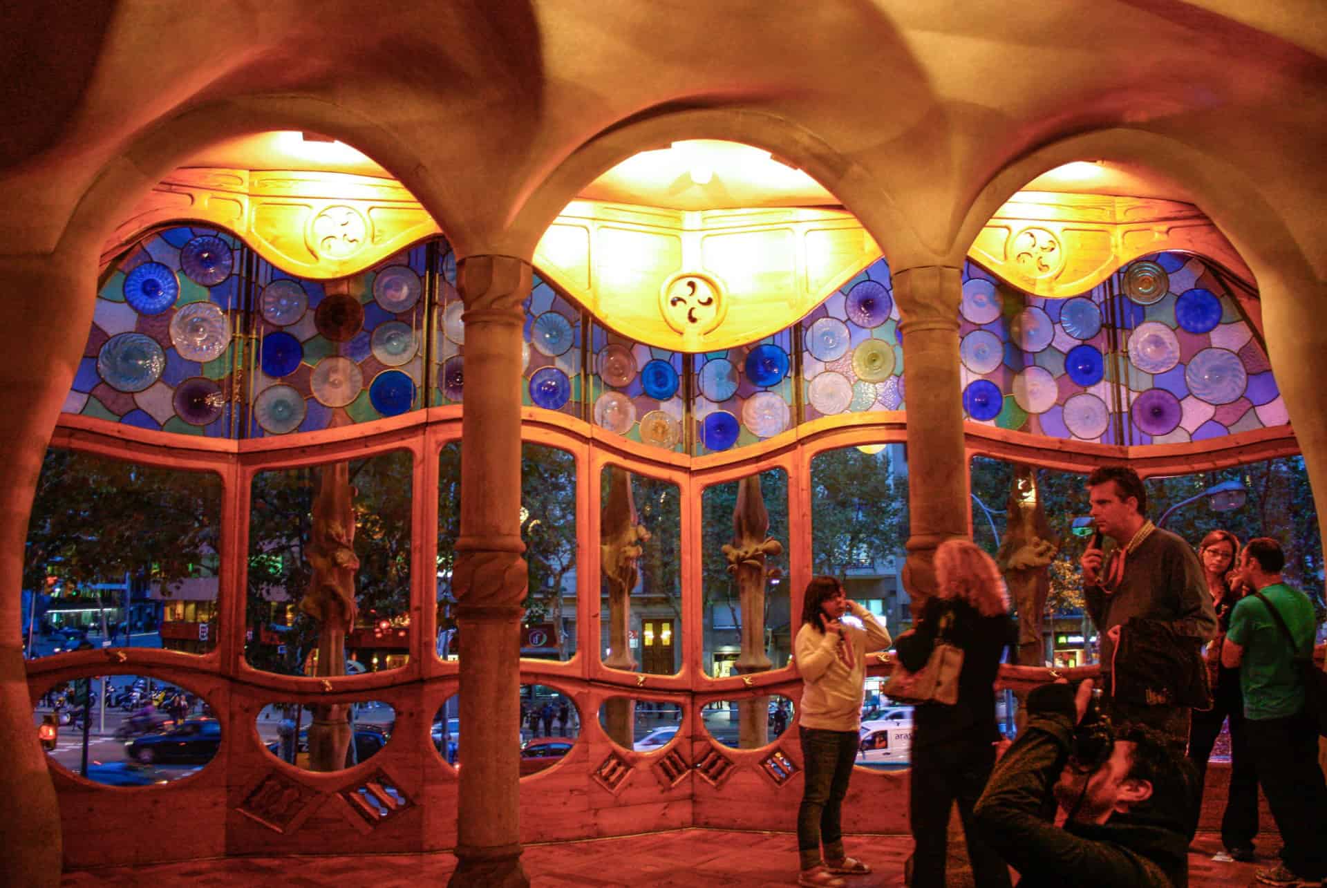 casa batllo nuit