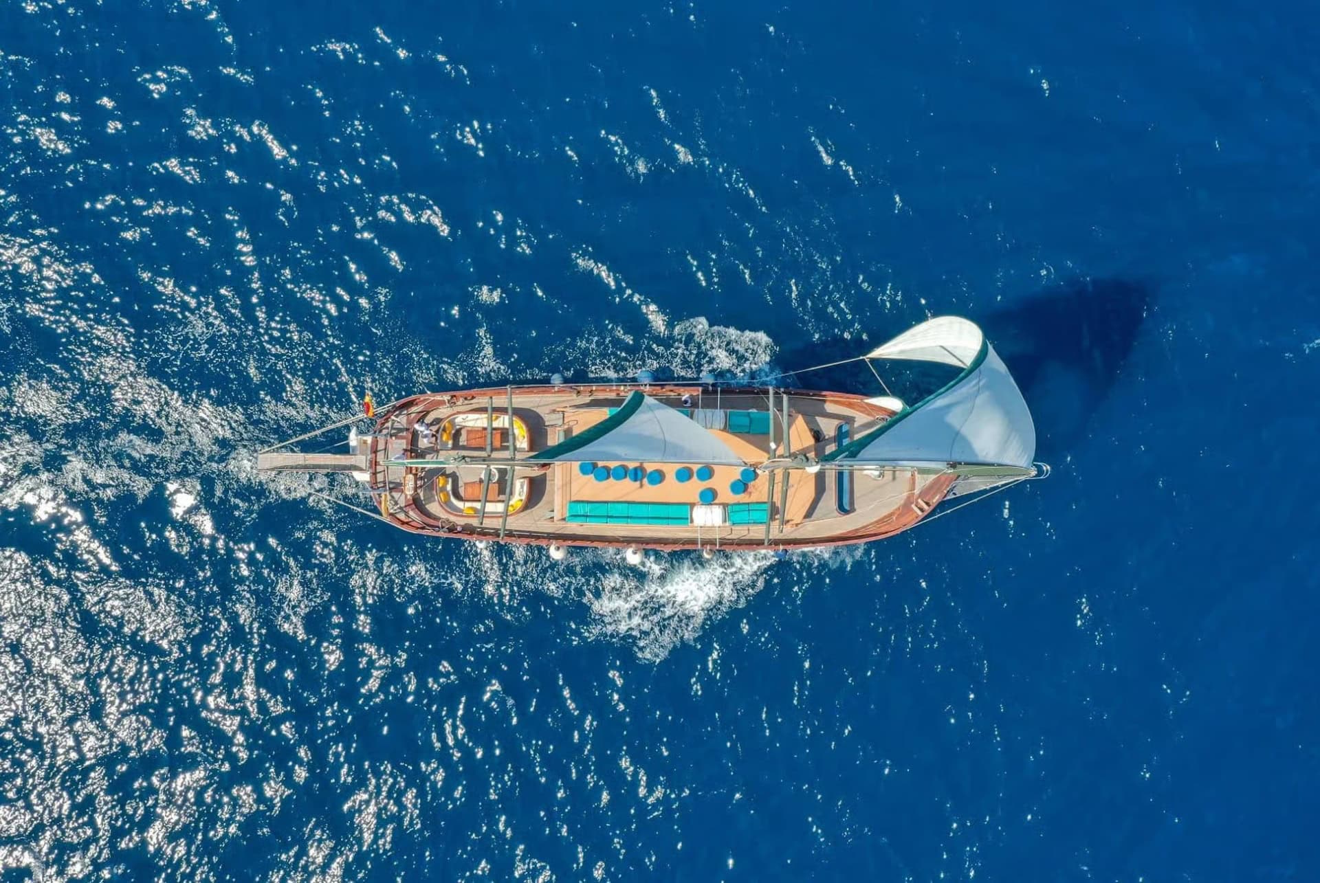 croisieres touristiques a barcelone goelette