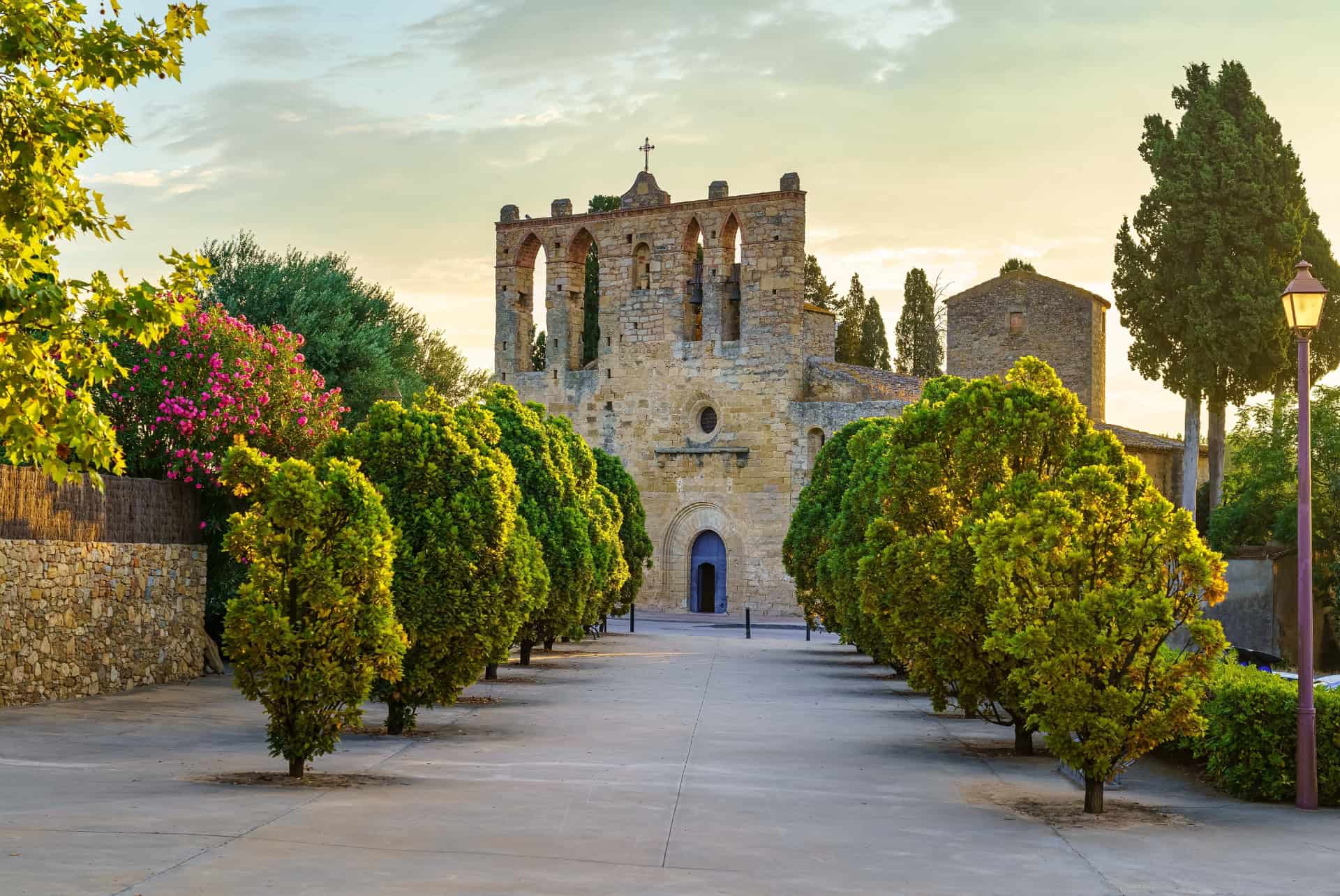 peratallada road trip catalogne