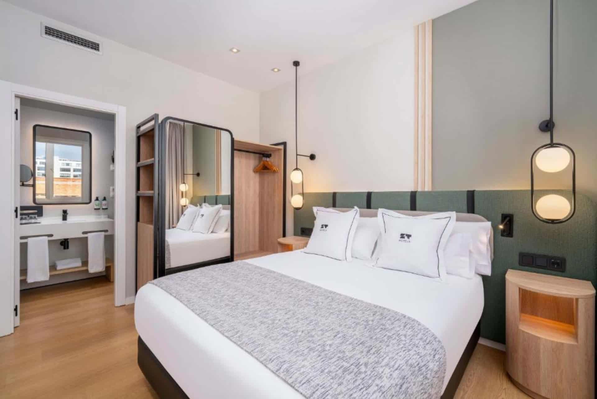 hotel and spa villa olimpica suites