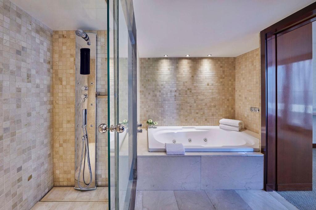hyatt regency barcelona tower hotels spas
