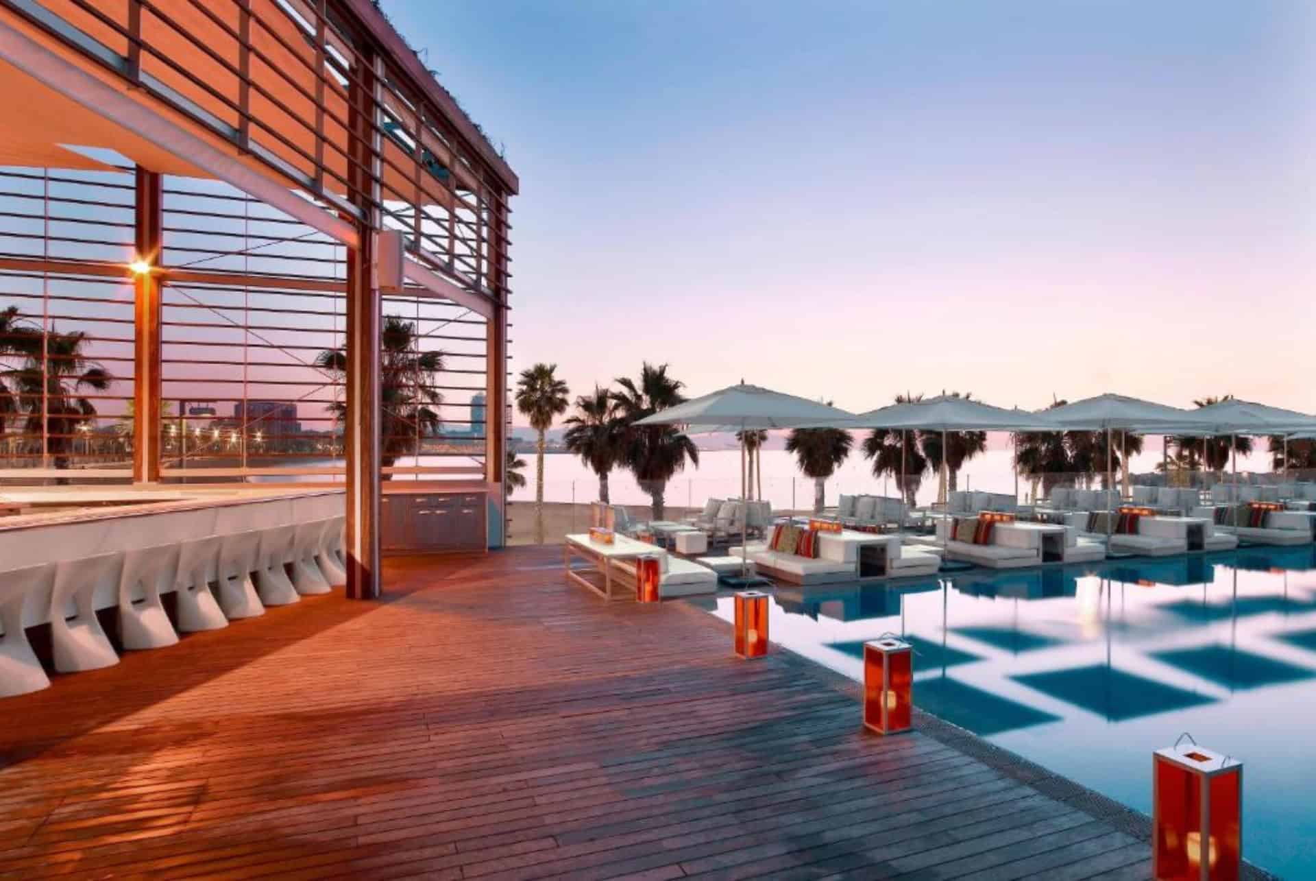 w hotel piscine