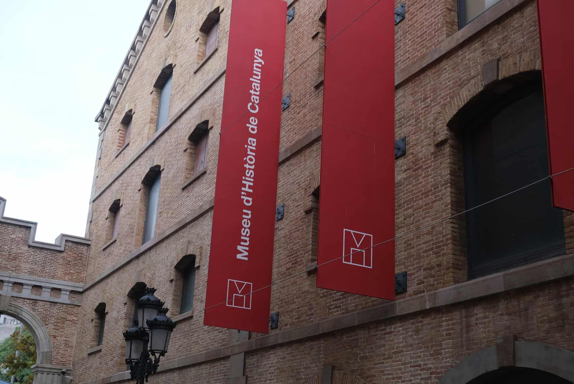 devanture musee histoire catalogne devanture musee histoire catalogne