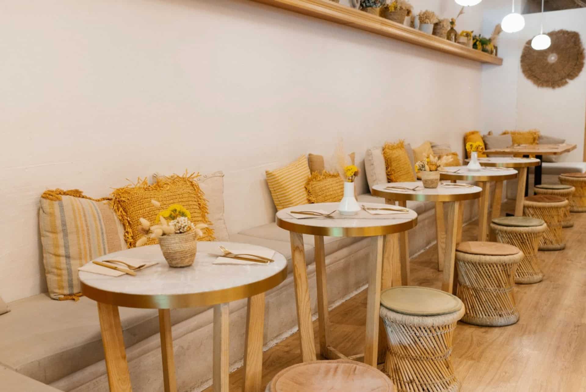 brunch and cake sagrada familia