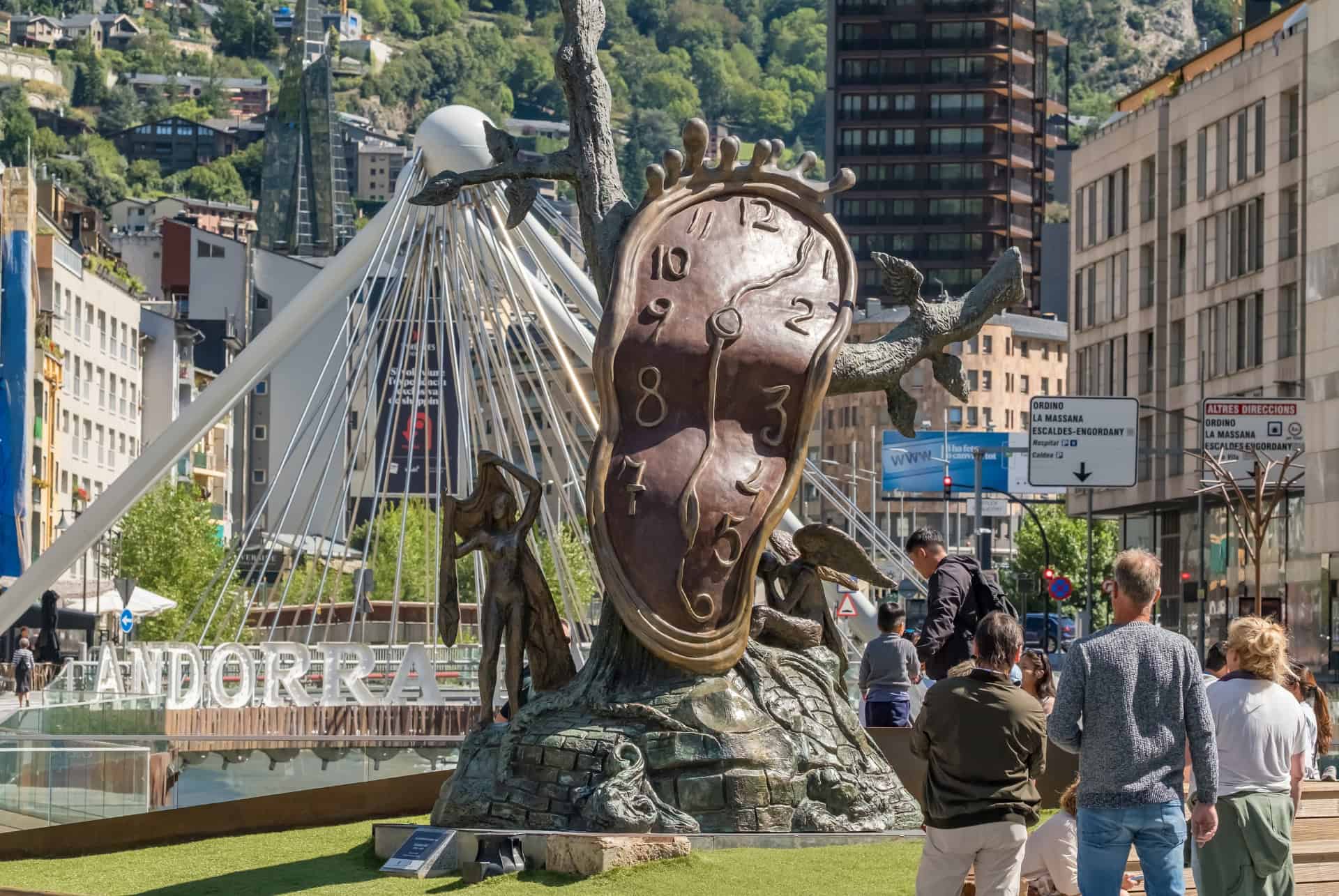 andorre sculpture du temps dali
